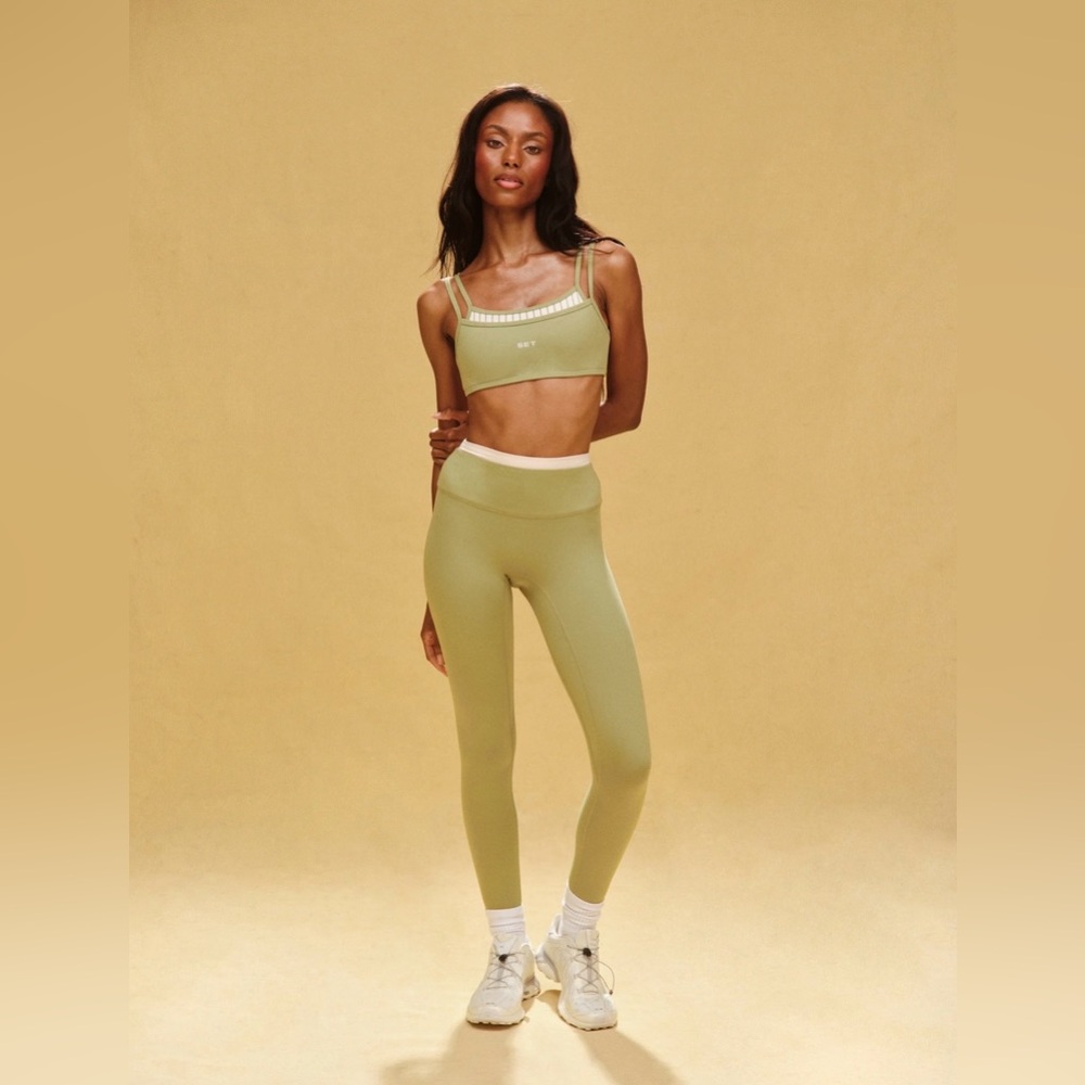 Set Active Form Cloud Leggings and Bra - Piña